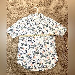 Tommy Bahama button down (S/P)